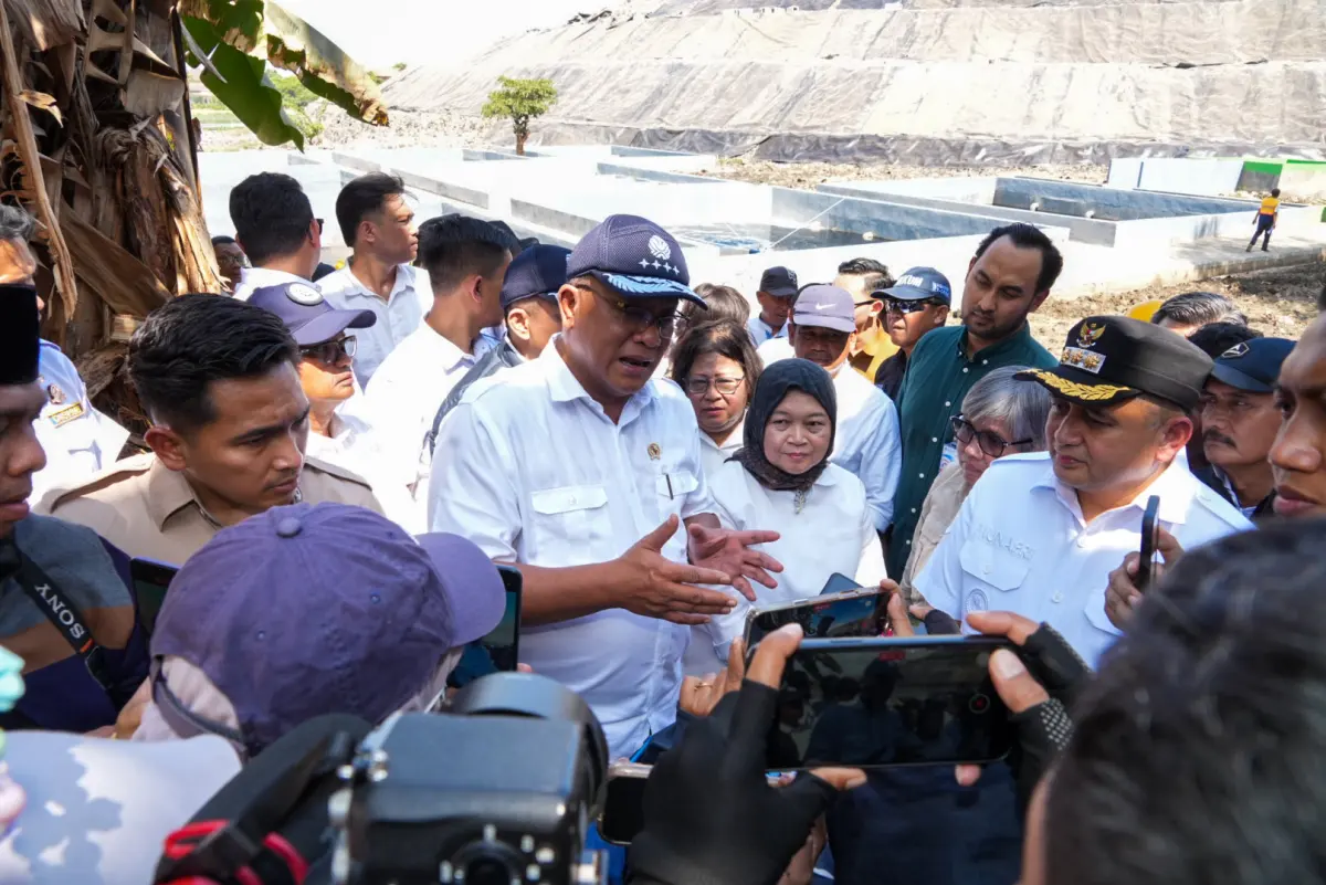 Bara Kemarau di TPA Makassar dan Ambisi Hijau di Meja Rapat