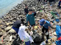 Menyemai Harapan dari Pesisir Lae-Lae, Mahasiswa dan Anak Pulau Merawat Ruang Hidup