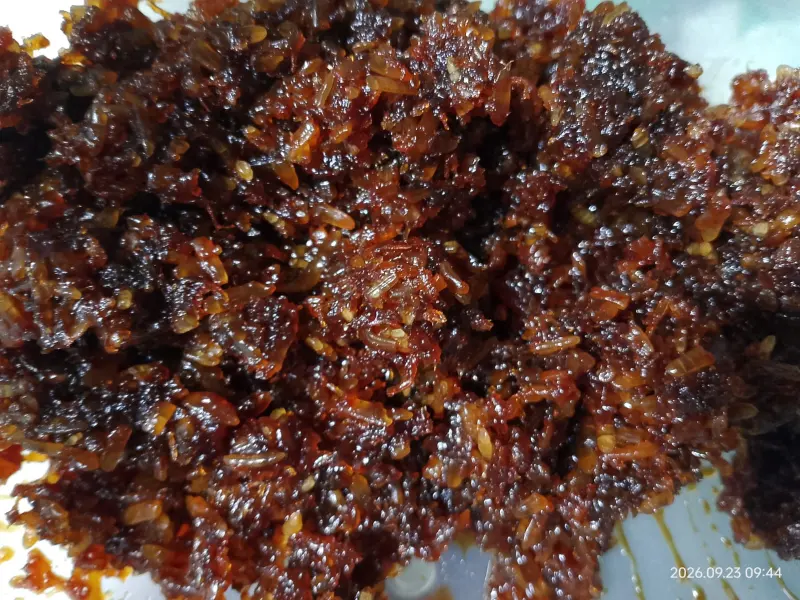 Menyaksikan Ibu Menyulap Songkolo Menjadi  Baje'