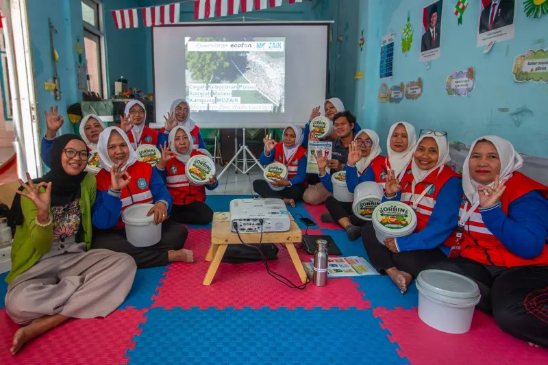 Evakuasi 133 Ton Sampah di Kali Tebu, ECOTON Kenalkan ORBIN untuk Tekan Residu Plastik Rumah Tangga