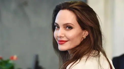 Inilah 2 Artis Seksi Hollywood Paling Populer Memiliki Kepedulian Lingkungan
