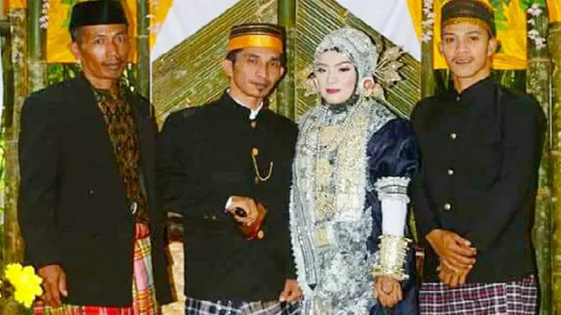 Pernikahan Semesta Dardi di Hutan Bambu