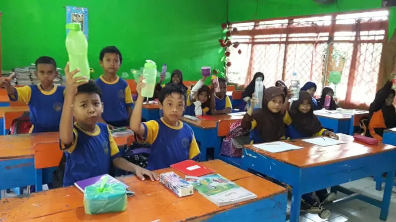 Keren, SD Negeri Borong Memberlakukan Penggunaan Tumbler di Sekolah