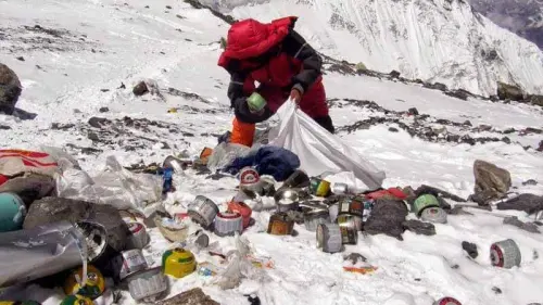 Limbah Menumpuk, Pemerintah Cina Tutup Base Camp Gunung Everest