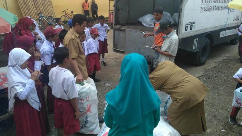 Geliat Positif dari Bank Sampah 'Butta Barakka' SD Inpres Pannara Makassar