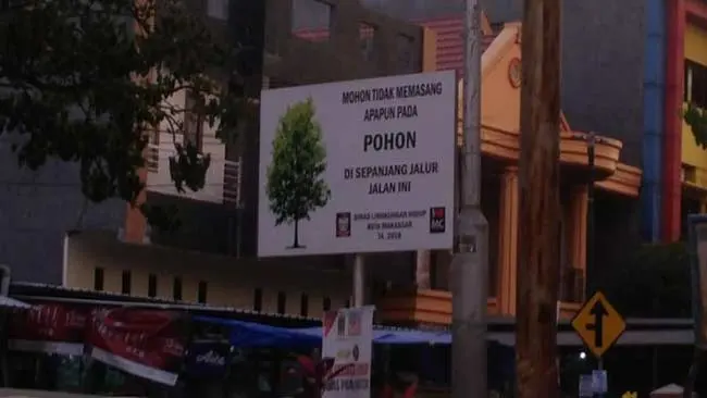 Caleg, Musuh Baru Bagi Pepohonan