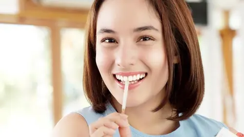 Ingin Punya Gigi Putih dan Sehat, Gunakan Daun dan Kulit Ini!