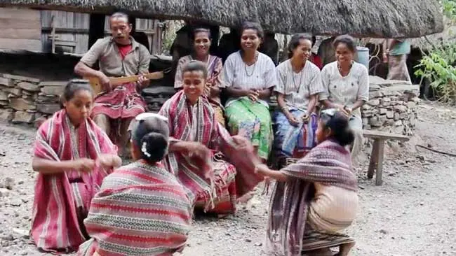 Perihal Suku Boti dan Cara Hidupnya yang Otentik di Tengah Kepungan Modernitas