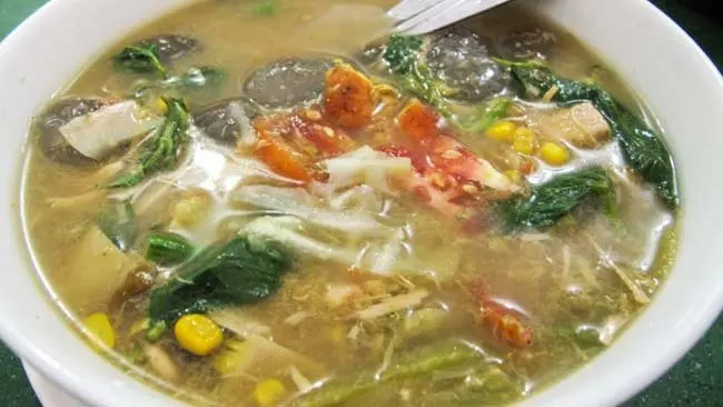 Suka Kuliner Berkuah? Ini 5 Kuliner Berkuah Khas Sulsel yang Harus Kamu Nikmati