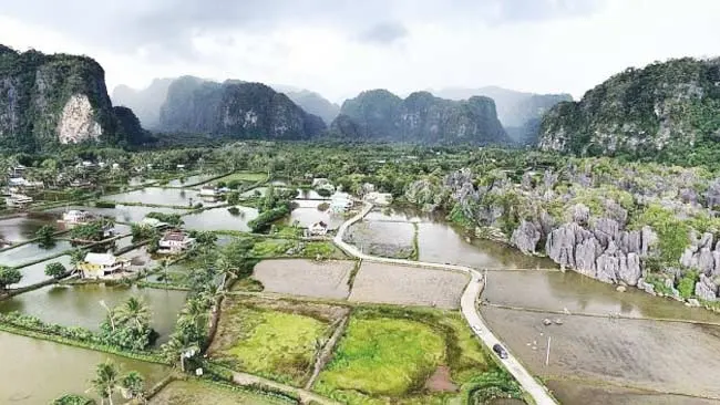 Karst dan Gua Purba di Maros-Pangkep serta 3 Hal Fenomenal di Baliknya