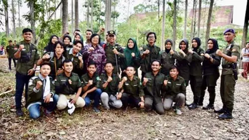 KLHK Beri KHDTK untuk Universitas Lancang Kuning Riau
