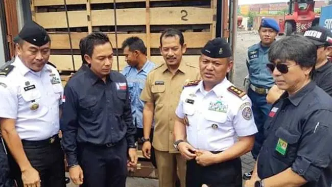 Lagi, Gakkum KLHK dan Bakamla Tangani Kayu Eboni Illegal