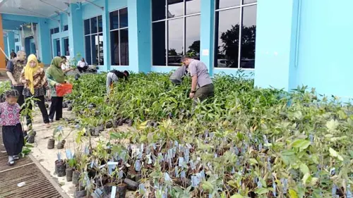 Sabrina Terkejut, Ada Ribuan Bibit Mangga Gratis di Pameran Indogreen