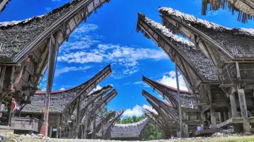 Suntuk dengan Rutinitasmu? Berkemaslah Menuju 7 Desa Wisata Ini!