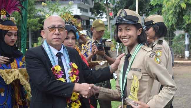 SMK Kehutanan Makassar  Mewisuda 97 Siswa  Berwawasan Lingkungan