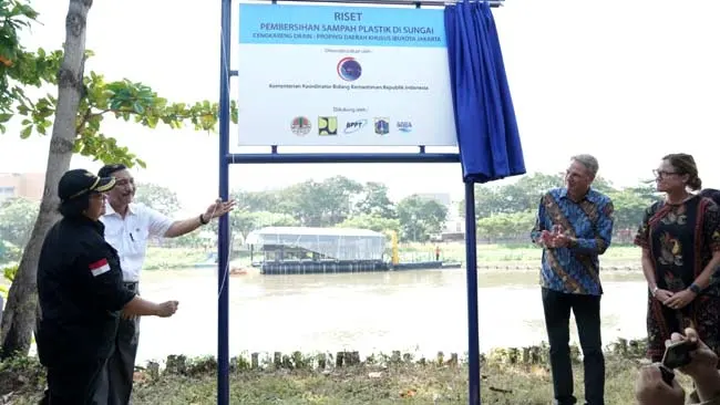 Atasi Sampah Plastik Sungai, Pemerintah Kembangkan Teknologi dari Belanda