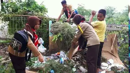 Silakan “Nyontek” ke SMAN 3 Bantaeng yang Tuai Prestasi Melalui Sampah!