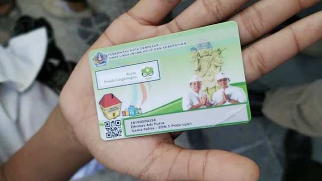 SIDARLING, Terobosan Berbasis Internet untuk Mengurangi Sampah Plastik di Denpasar