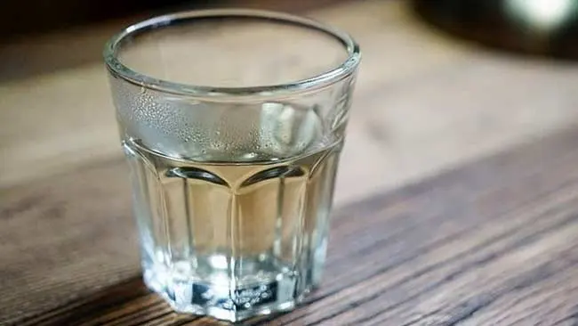 Selain Mencerahkan Kulit, Ini 10 Manfaat Lain Jika Minum Air Hangat