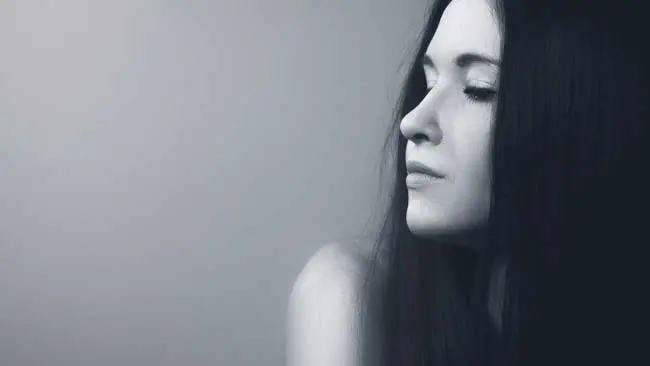 Ingin Rambut Cepat Panjang dan Tebal? Konsumsi 4 Vitamin Ini!