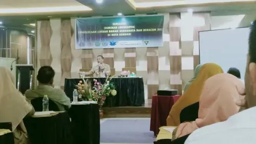 Semiloka Limbah B3, Kepala DLH Kendari: Jangan Ada Jarum Suntik di TPA!