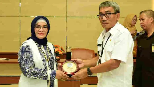 Pesan Lingkungan Istri Gubernur Sulsel di Hadapan CPNS Muda