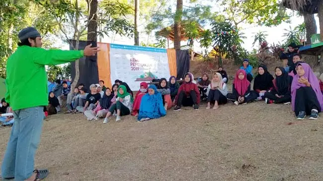 Perihal Kemah Pendidikan, Roemah Langit, dan Lingkungan