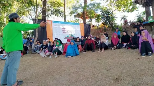 Perihal Kemah Pendidikan, Roemah Langit, dan Lingkungan