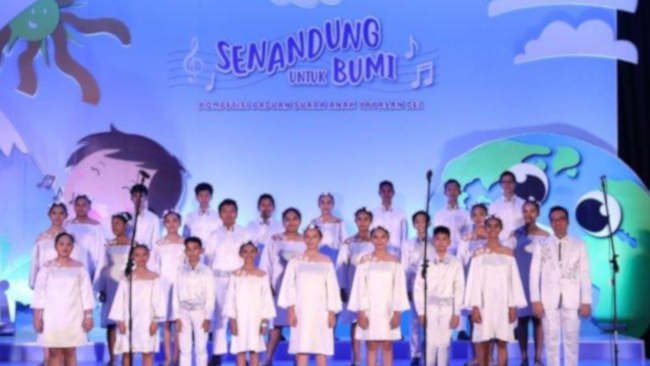 Cara Unik Istri Menko Maritim Ajak Anak Muda Peduli Lingkungan