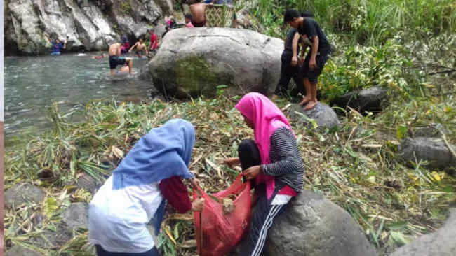 Aksi Spontan KP2K Jauhkan Permandian Bravo 45 dari Sampah
