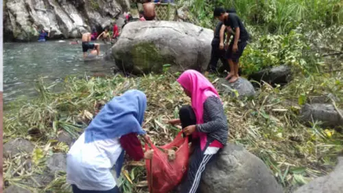 Aksi Spontan KP2K Jauhkan Permandian Bravo 45 dari Sampah