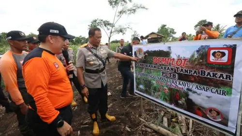 Upaya Cegah Karhutla, Manggala Agni Pontianak Kenalkan Asap Cair