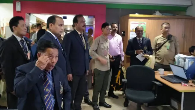 30 Orang dari Negara Asal Sha Rukh Khan Serbu Kantor KLHK