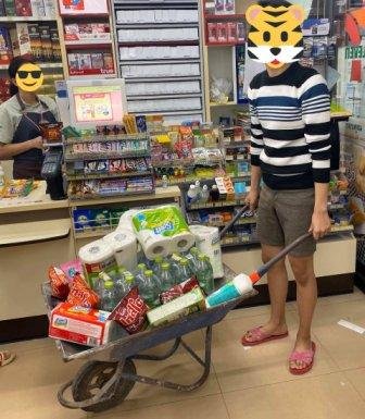 Intip 5 Ide Gila Warga Thailand Kurangi Pemakaian Kantong Plastik