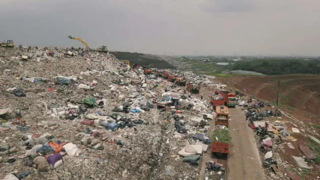 Ke Depan Sampah Jangan Dilihat sebagai Hal Tidak Berguna