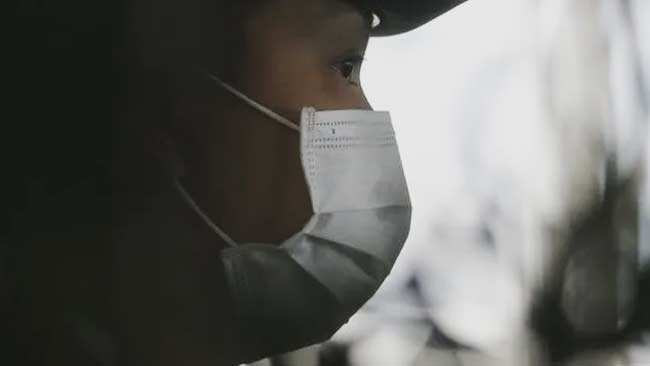 Masker Mencegah Anda Tertular Virus Flu, Benarkah?