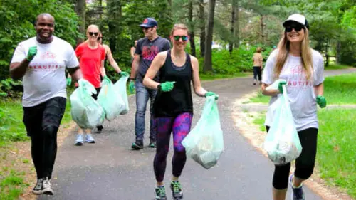 Plogging, Olahraga Eco-Friendly untuk Sehatkan Tubuh dan Bumi