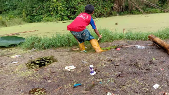 Bagaimana Bisa Plastik Merampas Keperawanan Danau Lurayya?