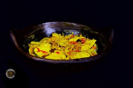 Bau Peapi, Ikan Masak Warisan Leluhur Mandar yang Menggiurkan