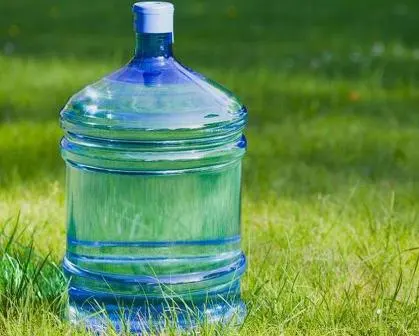 Air Galon Sekali Pakai, Inovasi atau Invasi Sampah Plastik Gaya Baru?