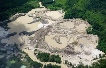 Kerusakan Lingkungan, Kepungan Tambang, dan Lembaga Keagamaan