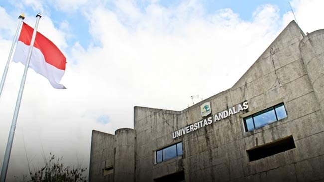 7 Kampus Indonesia yang Memilih Hijau jadi Warna Almamater