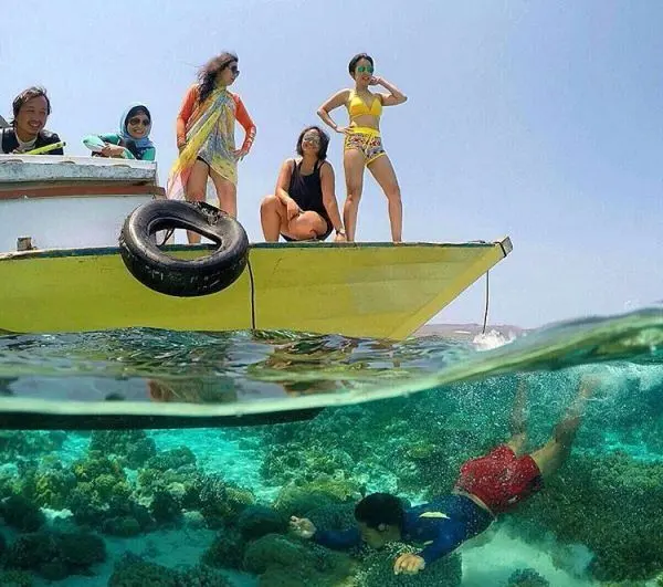 Masyarakat Pulau Tomia di Wakatobi Bangkitkan Tradisi “Heole-Ole’a”
