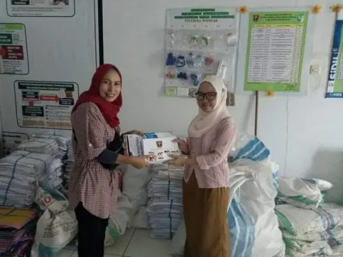 Katalog Jenis Sampah yang Bisa Ditabung di Bank Sampah dan Perkiraan Harganya