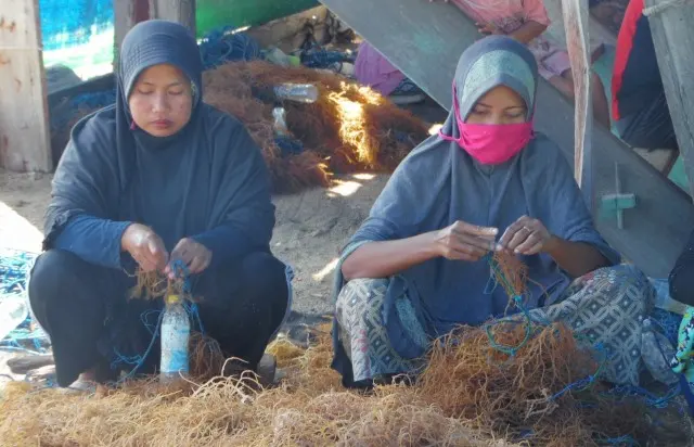 Menggugat Ekosida di Indonesia, Mengapa Perempuan Jadi Korban Paling Rentan Sekaligus Penyelamat Bumi?