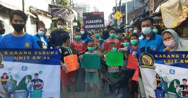 Karang Taruna Karang Anyar Jakpus Gelar Gerakan Pungut Sampah di HPSN 2021