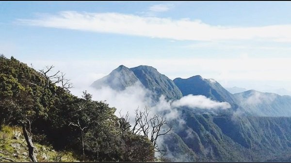 Memperingati Hari Gunung Bulu Bawakaraeng dengan Introspeksi Diri