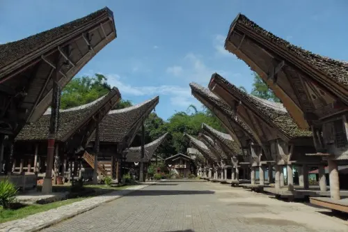 Melihat Keindahan Tana Toraja dari Kete’ Kesu