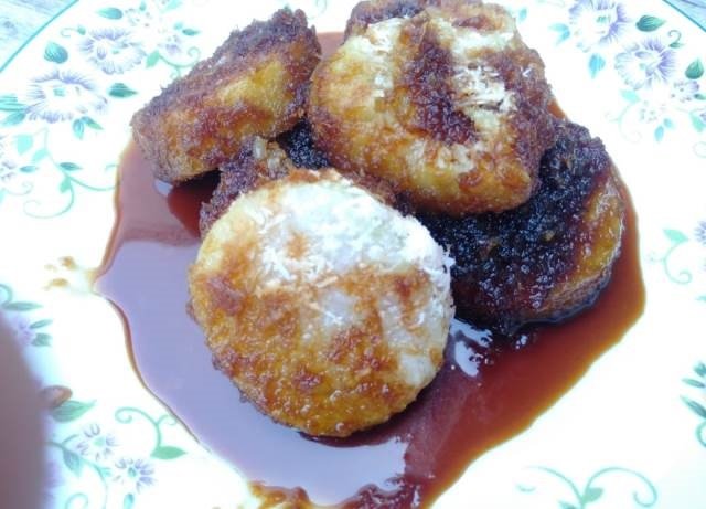 Lopisi', Kue Legenda, Kudapan Legit Manis yang Menggoda Selera