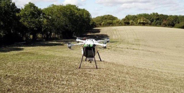 Menanam Kembali Hutan yang Gundul dengan Drone